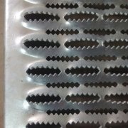 鱷魚(yú)嘴打孔板產(chǎn)品圖